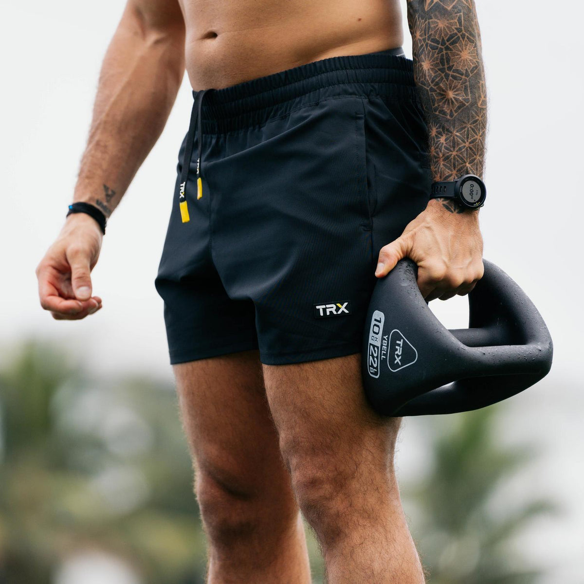 TRX MEN'S 5.5" MESH SHORT